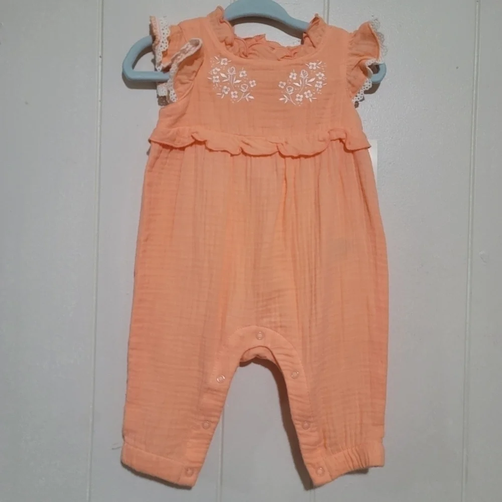 Cat & Jack Peach Snap Girls Romper Size 0-3 Months